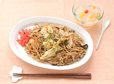 焼きそば昼食