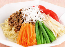 ジャージャー麺